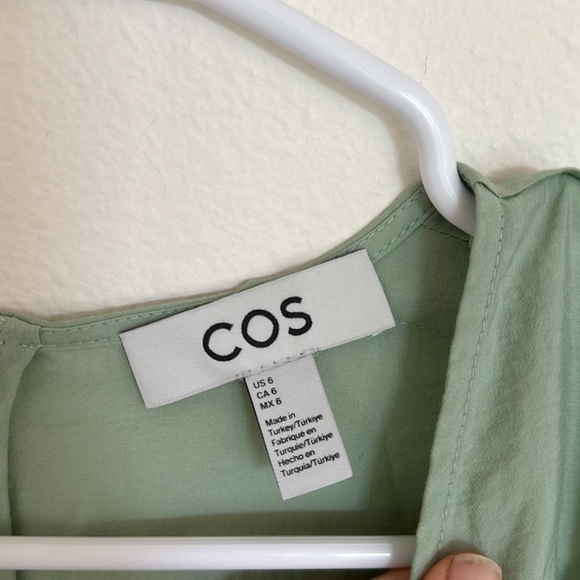 COS Voluminous V-Neck Light Green Midi Dress Size 6 – Lightweight Feminine - Picture 7 of 12